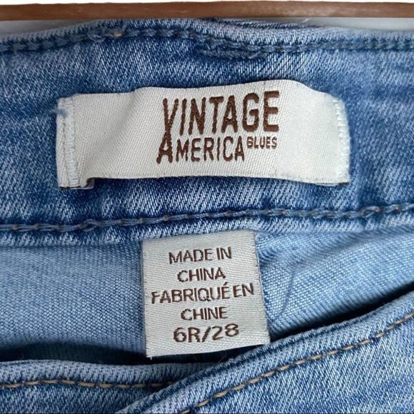 Vintage America distressed jeans with patches SZ 6 - Picture 2 of 6